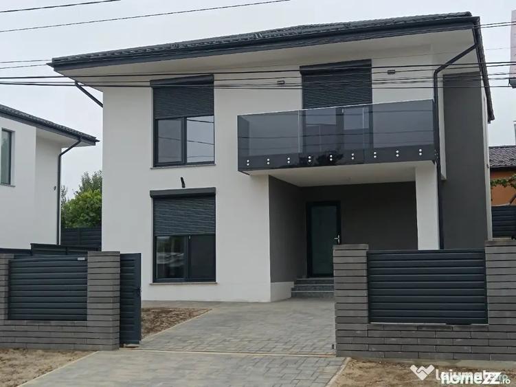 Casă cu 3 camere cu Teren 300 Mp în Burdujeni