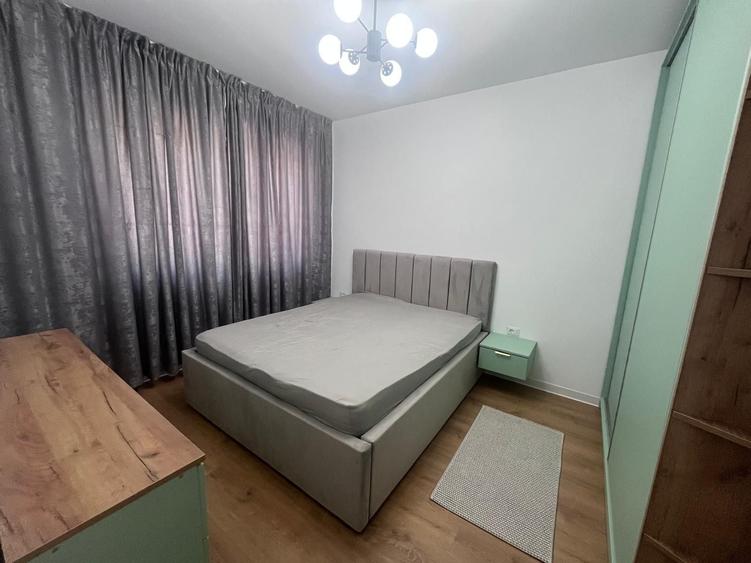 Apartament cu 2 camere decomandat în Petrești