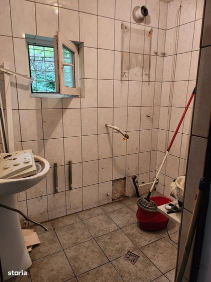 Casă cu 4 camere cu Teren 368 Mp în Gorjului