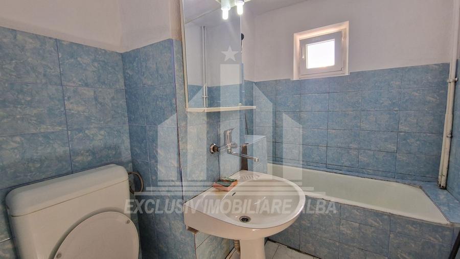 Apartament cu 2 camere decomandat, mobilat în Cetate