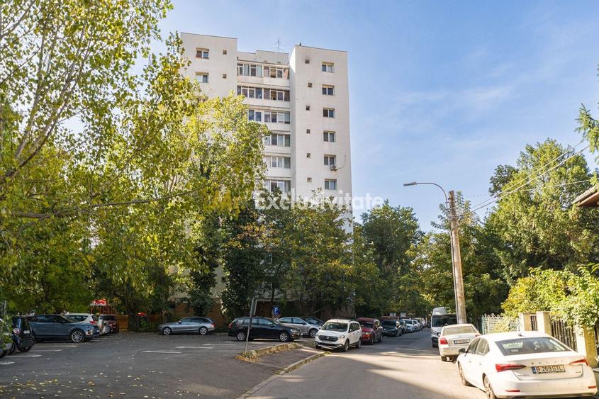 Apartament cu 3 camere decomandat, mobilat în Baba Novac