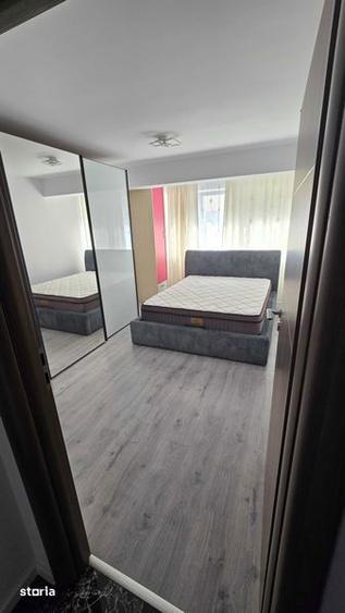 Apartament cu 3 camere decomandat în Florești