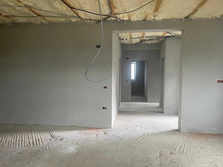 Casă cu 4 camere în Cihei