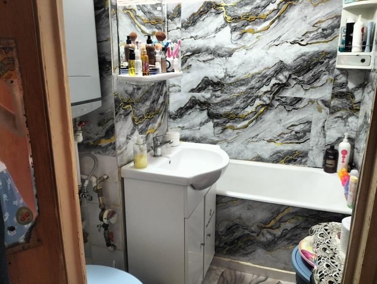 Apartament cu 2 camere decomandat în Berceni