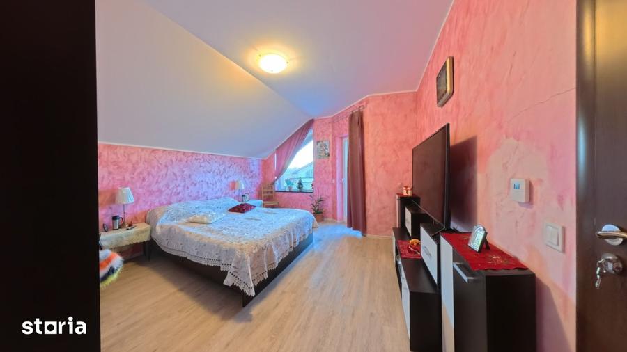 Casă cu 4 camere cu Teren 486 Mp în Central