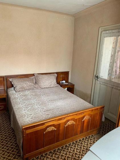 Casă cu 4 camere cu Teren 1187 Mp în Central