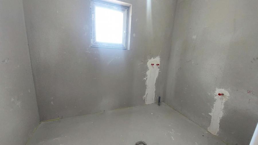 Casă individuală cu 5 camere cu Canalizare în Popești