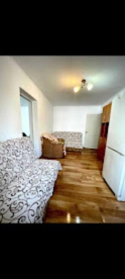 Inchiriez apartament cu 3 Camere - 6