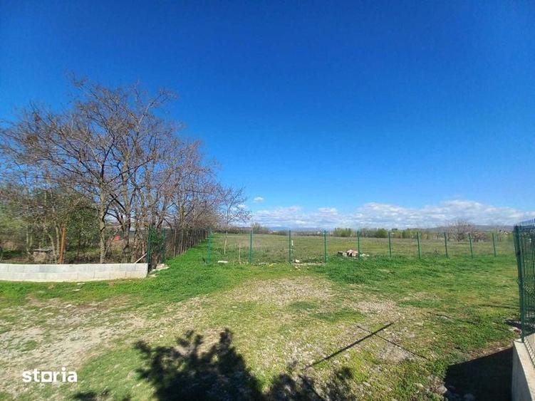 Teren de 650 mp, în Blejoi