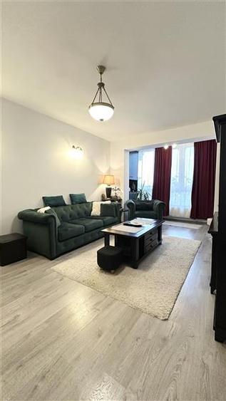 Apartament cu 3 camere decomandat, mobilat în Km 4-5