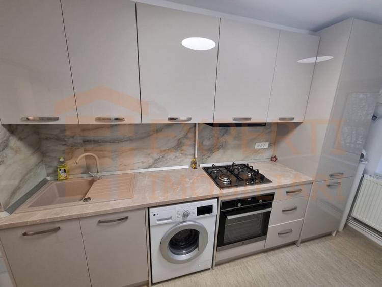 Apartament cu 2 camere decomandat, mobilat în Tomis II