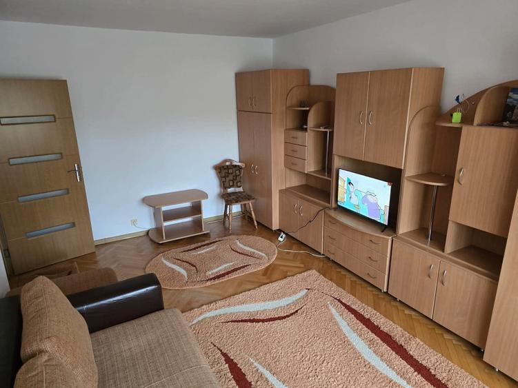 Apartament cu 2 camere decomandat în Corunca