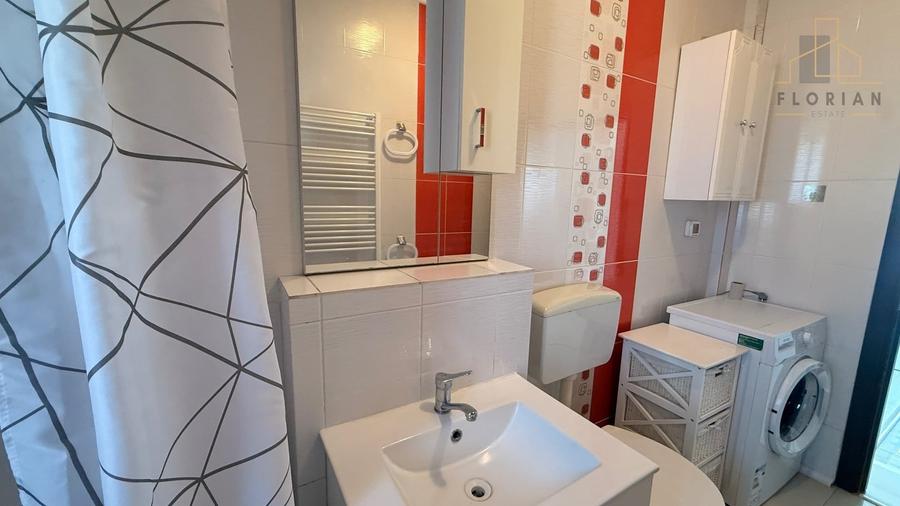 Apartament cu 3 camere decomandat în Girocului