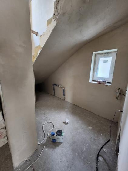 Duplex cu 5 camere cu Canalizare în Tăuți