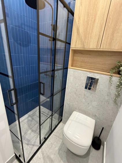Apartament cu 4 camere semidecomandat în Primăverii