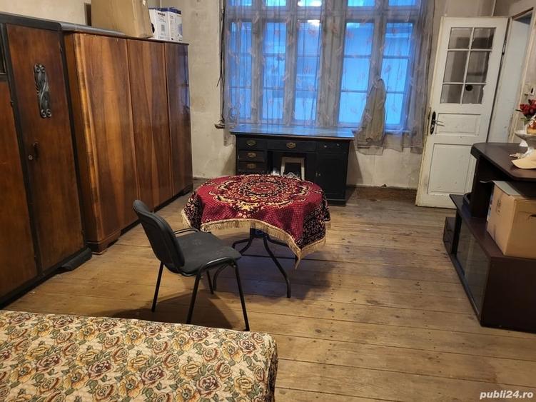 Casă cu 3 camere cu Teren 360 Mp în Central
