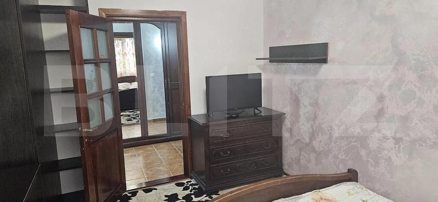 Apartament cu 3 camere decomandat în Filiași