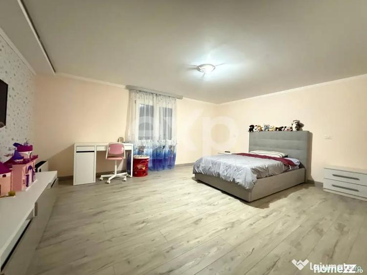 Casă cu 5 camere cu Teren 582 Mp în Șerbești
