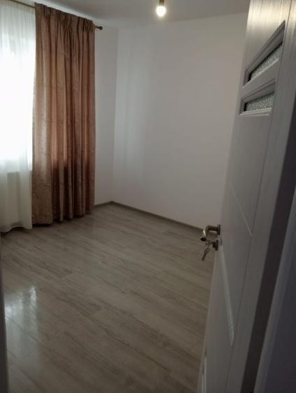 Apartament cu 2 camere semidecomandat în Precista