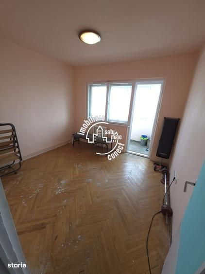 Apartament cu 4 camere decomandat în Central