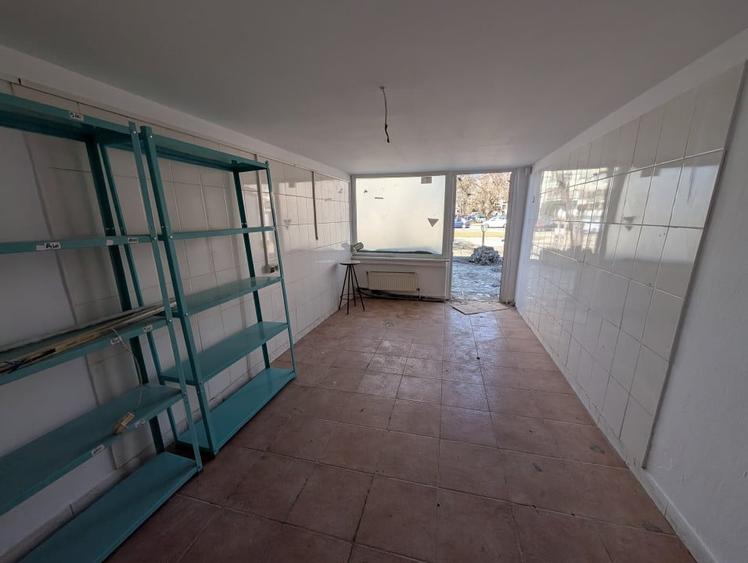 Spațiu comercial, de 30 mp, în Gară