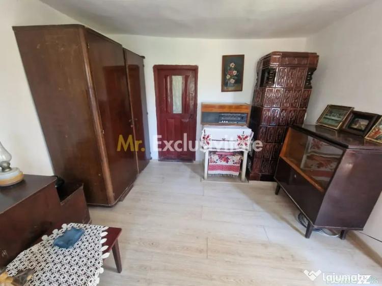 Casă cu 2 camere cu Teren 1150 Mp în Boțești