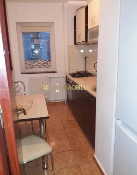 Apartament cu 2 camere decomandat, mobilat în Drumul Taberei