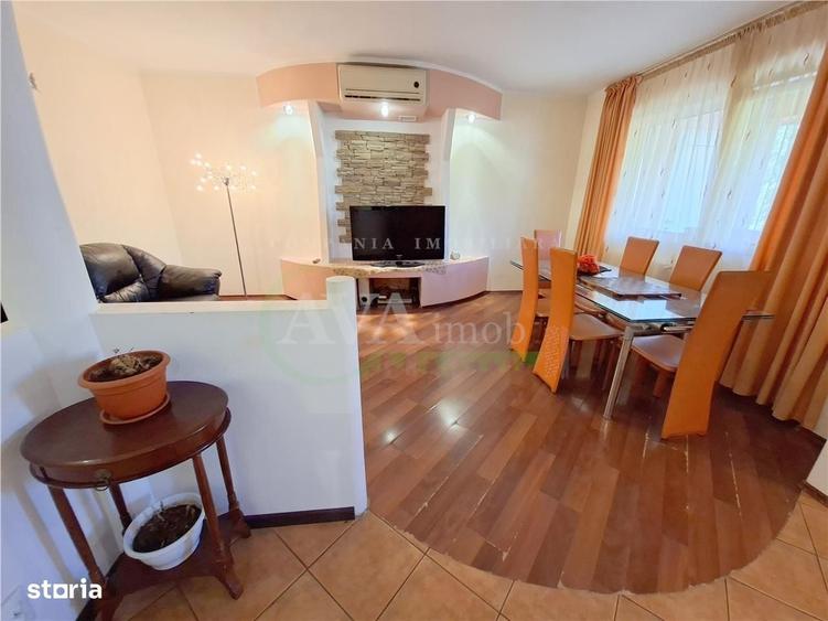 Apartament cu 3 camere decomandat în Central