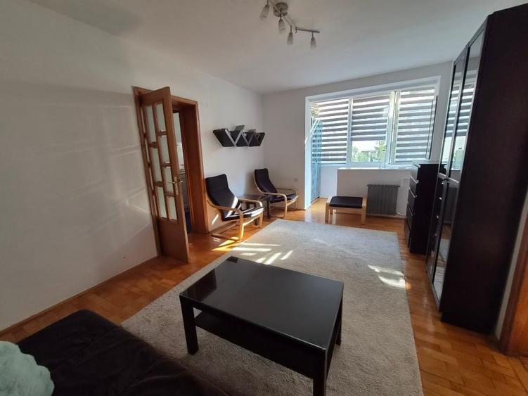 Apartament cu 2 camere semidecomandat, mobilat în Barbu Văcărescu