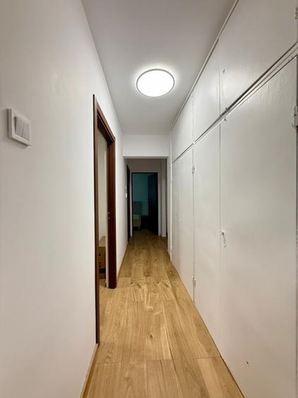 Apartament cu 3 camere semidecomandat în Iancului