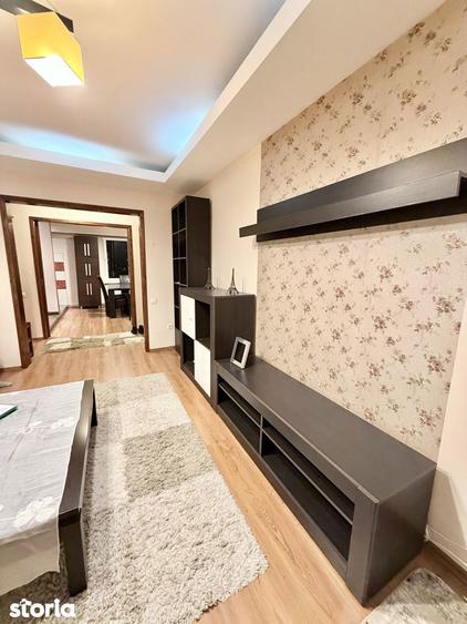 Apartament cu 3 camere decomandat în Tudor