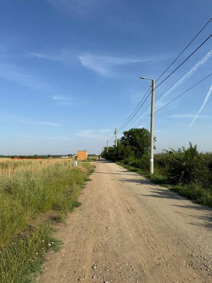 Teren Construcții intravilan de 15867 mp, în Odăi