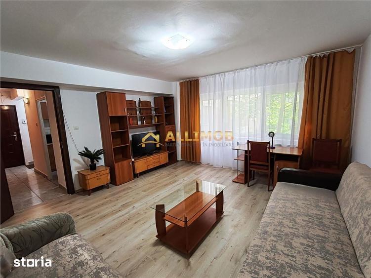 Apartament cu 2 camere semidecomandat în Democrației