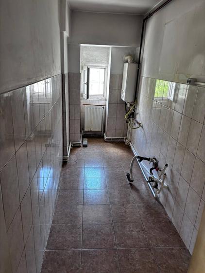 Garsonieră în Broșteni