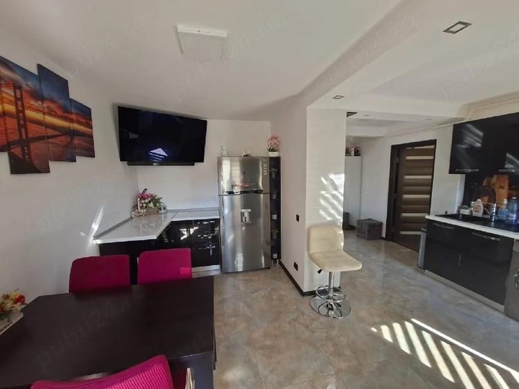 Apartament cu 2 camere semidecomandat în Micro 9