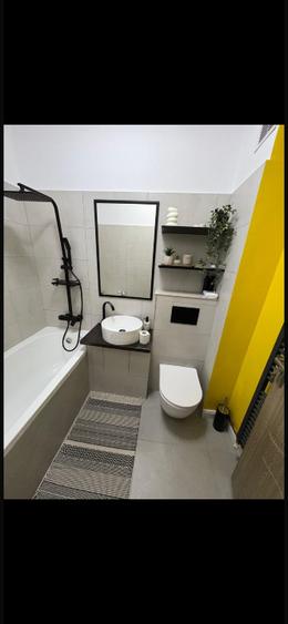 Apartament cu 2 camere semidecomandat, mobilat în Nord-Vest