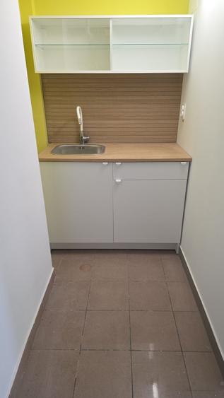 Spațiu comercial, de 240 mp, în Mărăști
