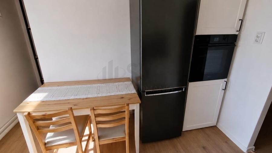 Apartament cu 4 camere decomandat, mobilat în Unirii