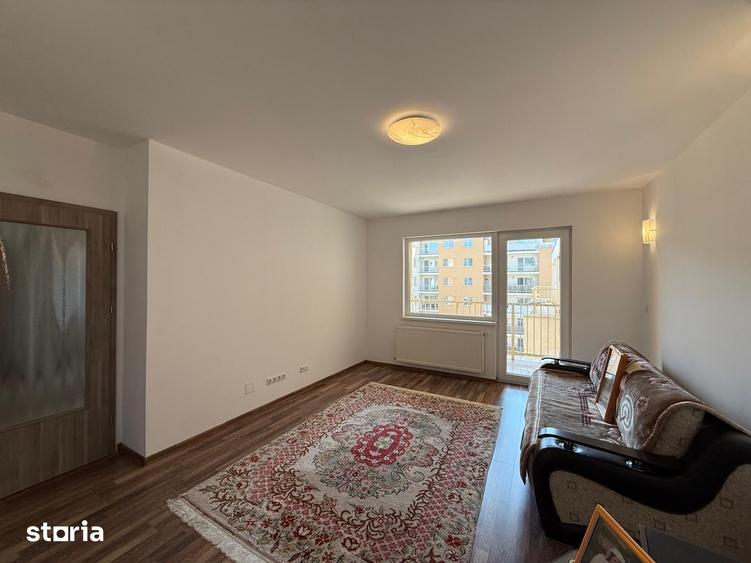 Apartament cu 2 camere decomandat în Pietroasa