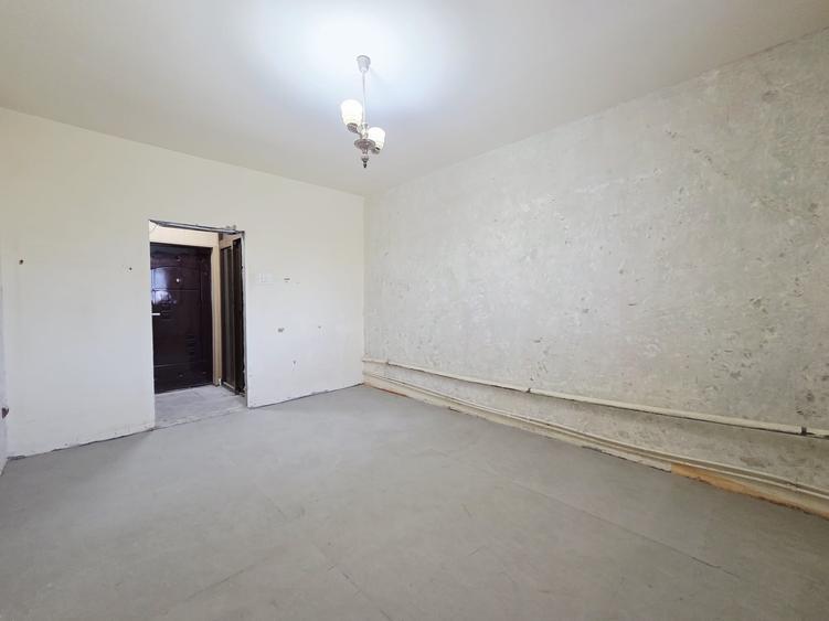 Garsonieră decomandată în Micro 40