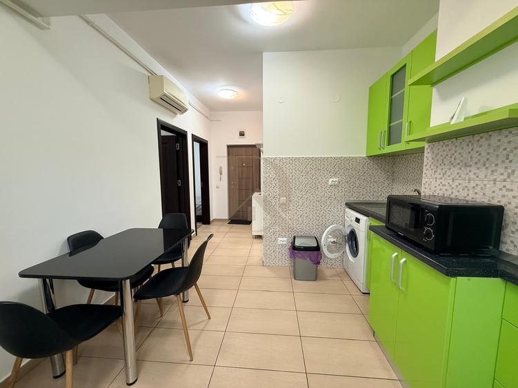 Apartament cu 2 camere decomandat în Centru Civic