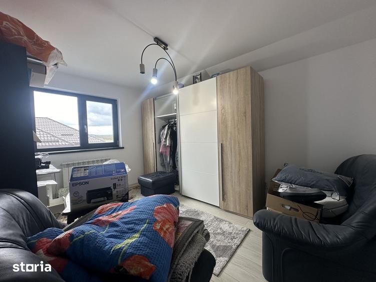 Casă cu 4 camere cu Teren 420 Mp în Bucium