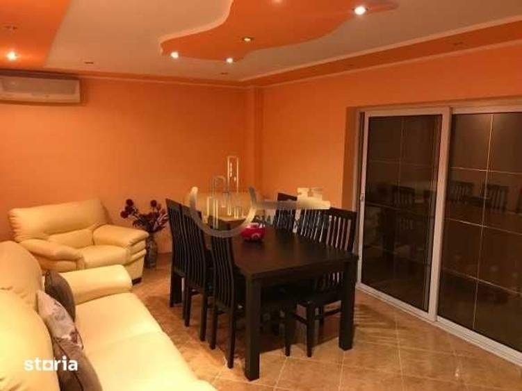 Apartament cu 4 camere decomandat în Central