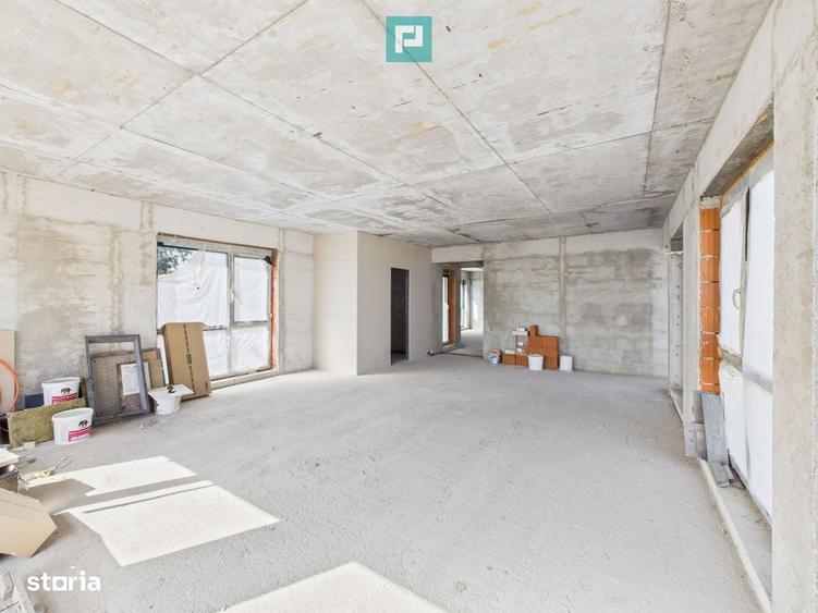 Spațiu comercial, de 346 mp, în Balotești