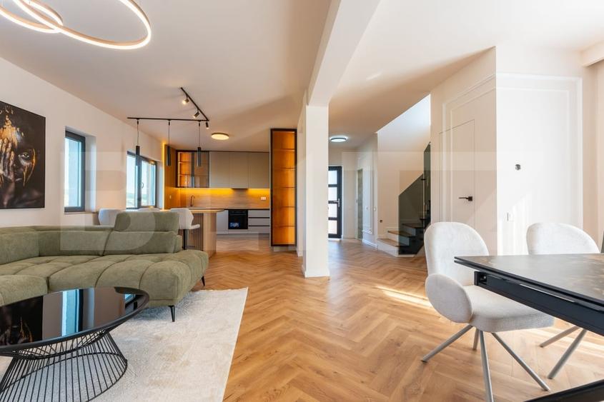 Duplex cu 4 camere cu Canalizare în Chinteni