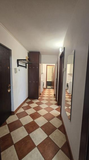 Apartament cu 2 camere decomandat în Vest