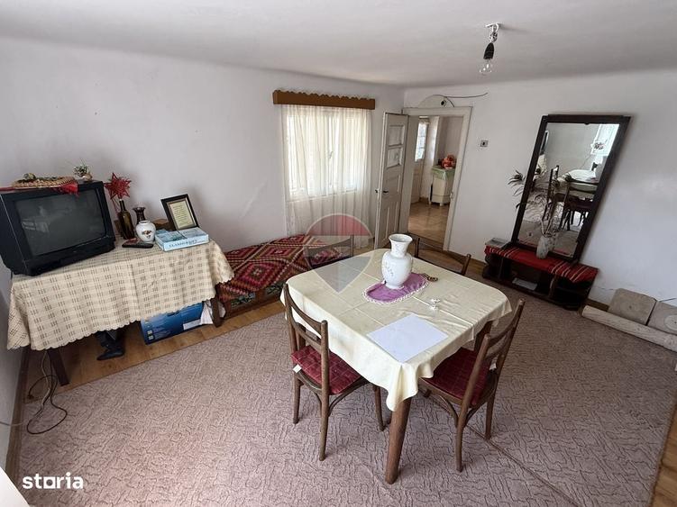 Casa in mijlocul naturii in orasul Campulung - 12