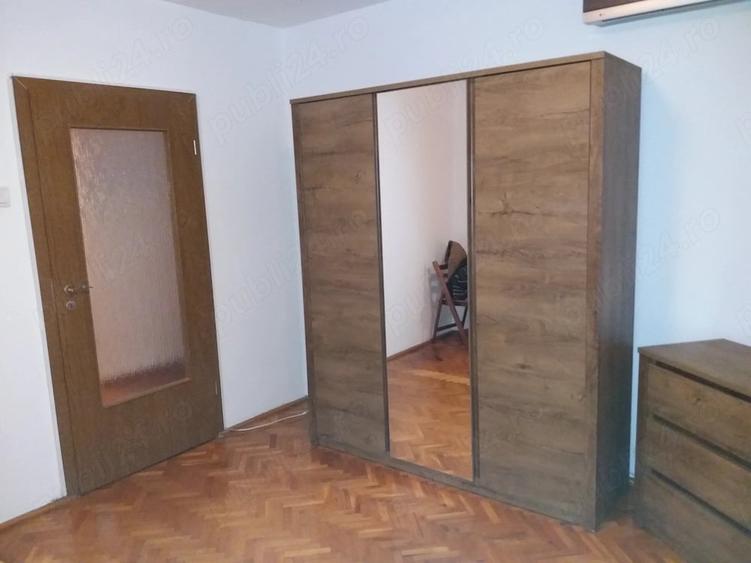 Apartament cu 4 camere decomandat în Steaua