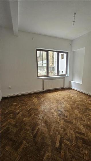 Apartament cu 3 camere circular în Kogălniceanu
