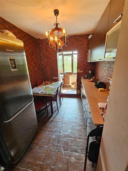 Apartament cu 2 camere decomandat în Apollo